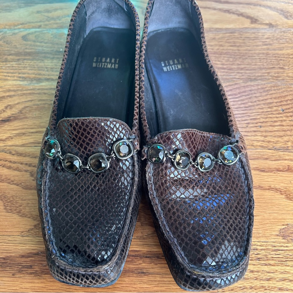 Stuart Weitzman Dark Brown Snakeskin Loafers size 6.5